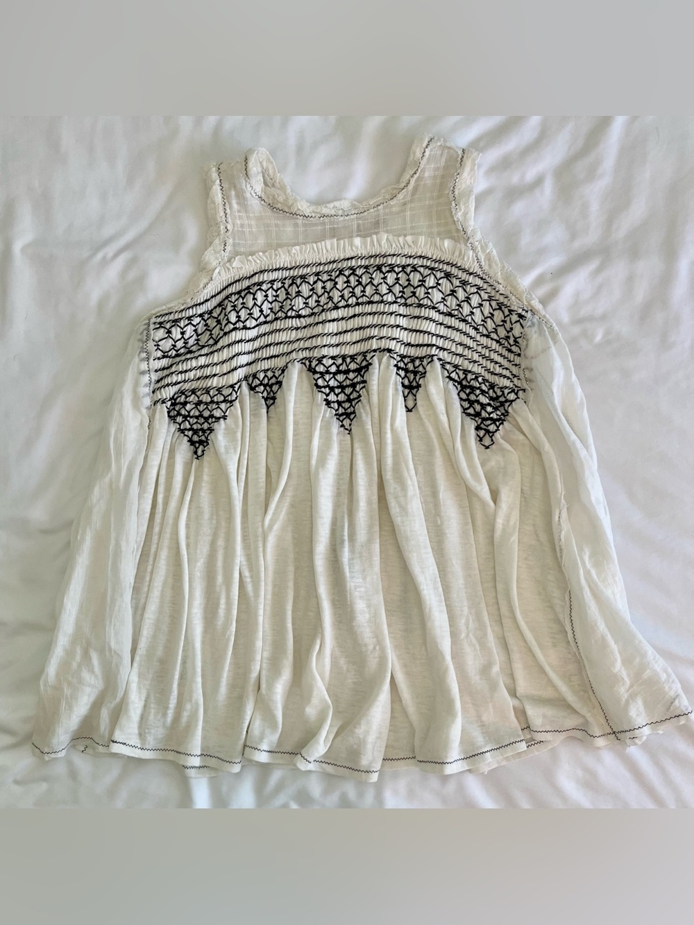 Free People Off White Sleeveless Embroidered Tunic Top size small